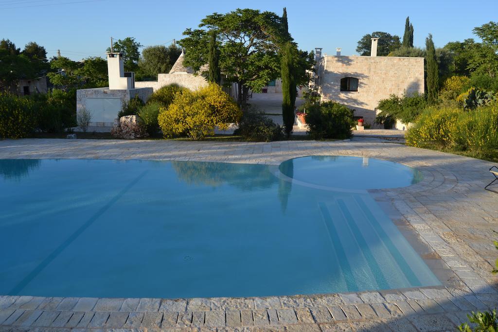 B&B Corte Del Camedrio Cisternino Exterior photo