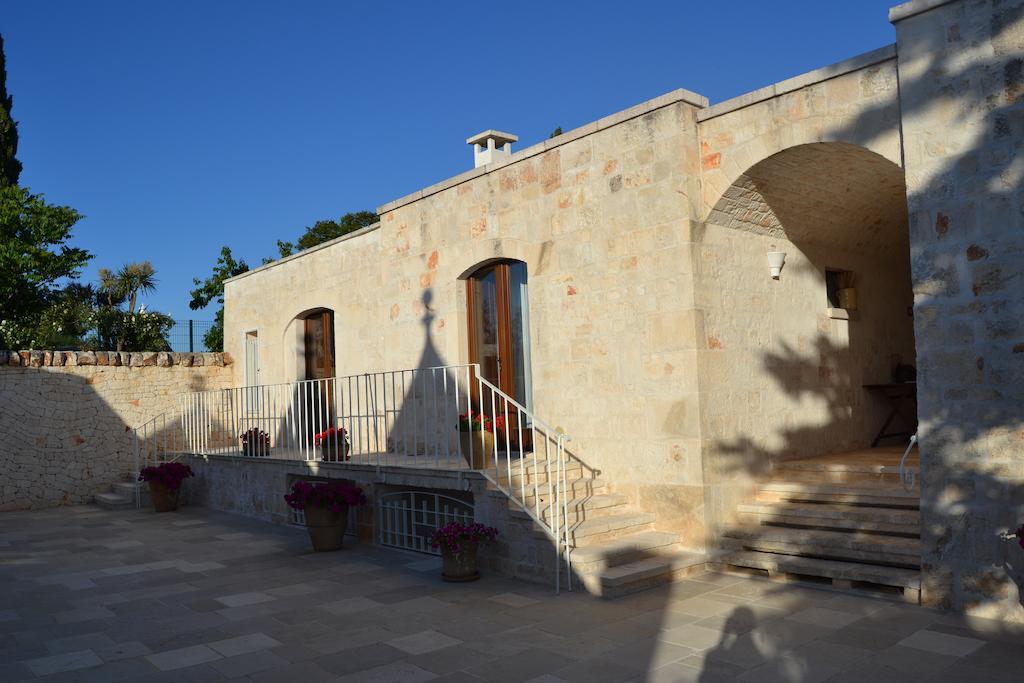 B&B Corte Del Camedrio Cisternino Exterior photo